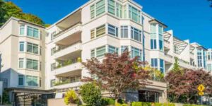 What Are the Differences Between Condominiums and Apartments?